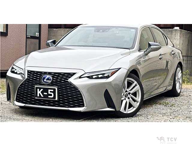 2021 Lexus IS