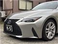 2021 Lexus IS