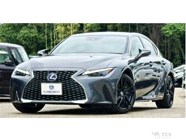 2021 Lexus IS