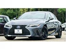 2021 Lexus IS