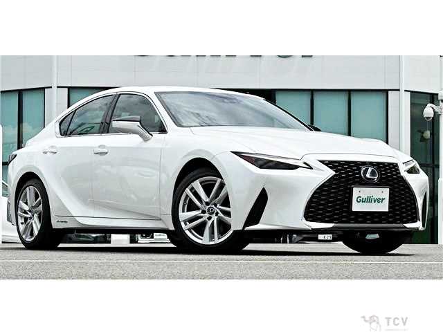 2021 Lexus IS