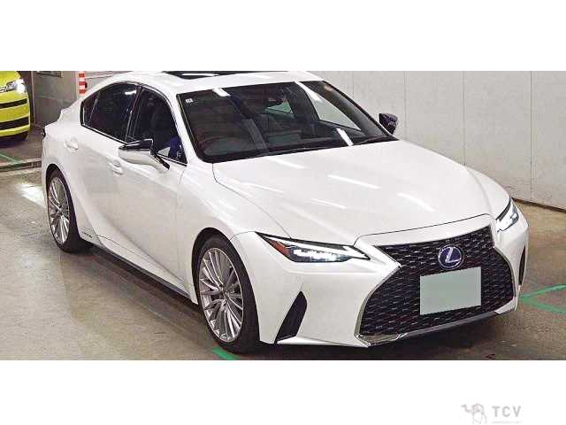 2021 Lexus IS