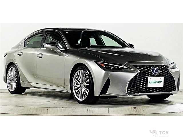 2021 Lexus IS