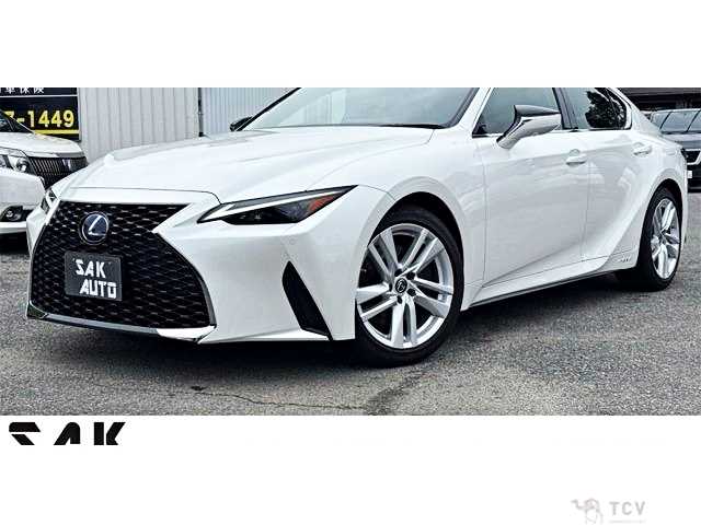 2021 Lexus IS