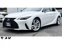 2021 Lexus IS