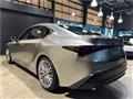 2021 Lexus IS