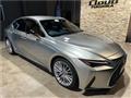 2021 Lexus IS