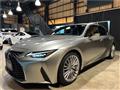 2021 Lexus IS
