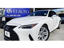 2021 Lexus IS