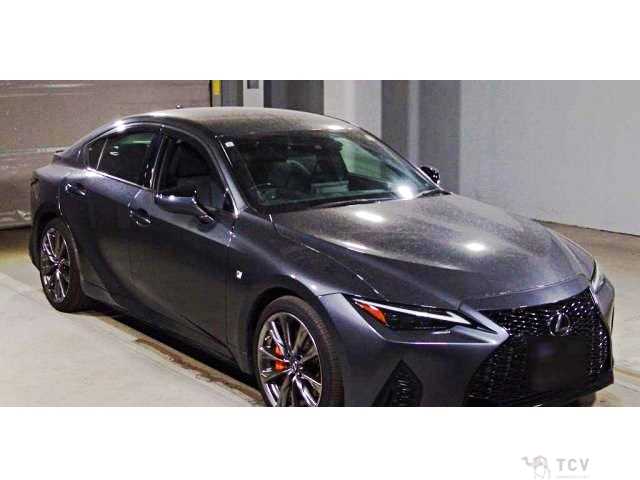 2021 Lexus IS