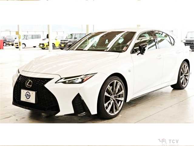 2021 Lexus IS