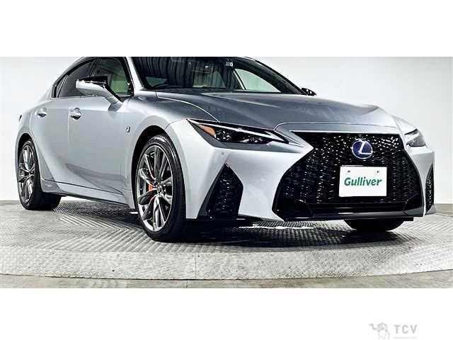 2021 Lexus IS