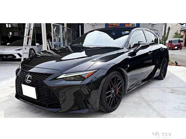 2021 Lexus IS