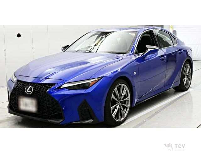 2021 Lexus IS