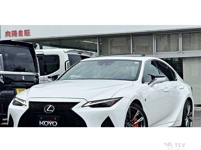 2021 Lexus IS