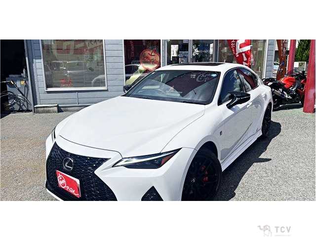2021 Lexus IS