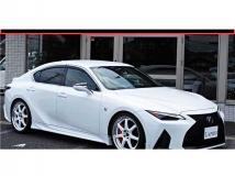 2021 Lexus IS