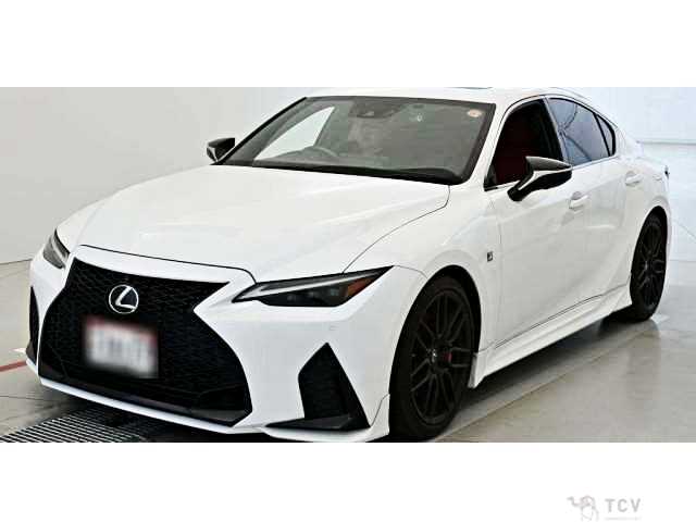 2021 Lexus IS