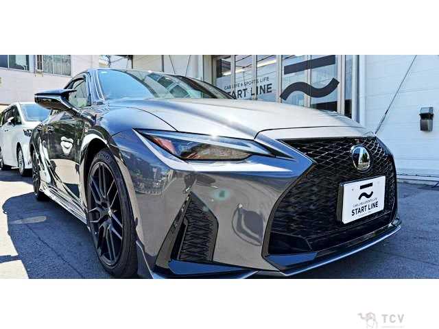 2021 Lexus IS