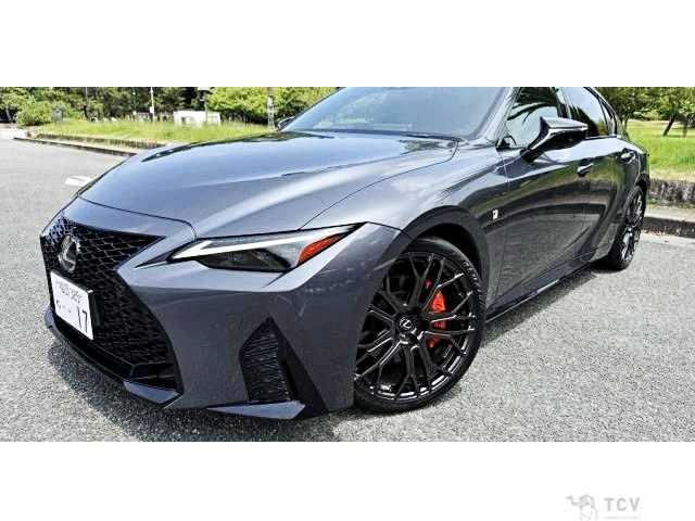 2021 Lexus IS