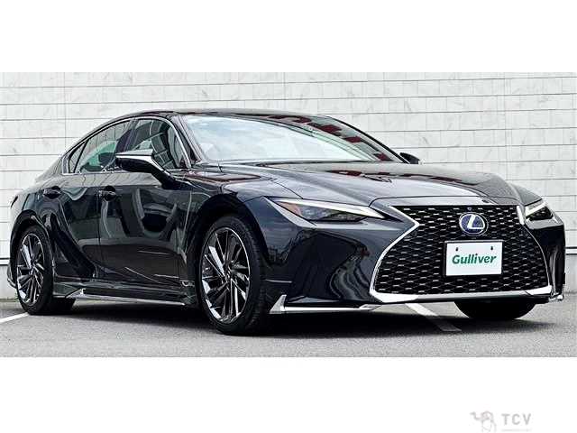 2021 Lexus IS