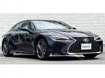 2021 Lexus IS