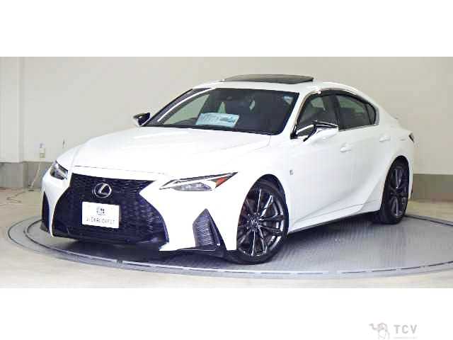 2023 Lexus IS