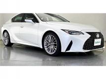 2023 Lexus IS