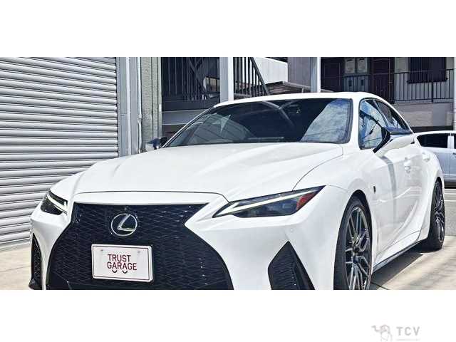 2023 Lexus IS