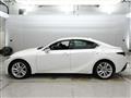 2022 Lexus IS