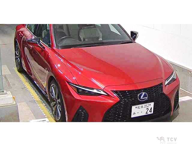 2022 Lexus IS
