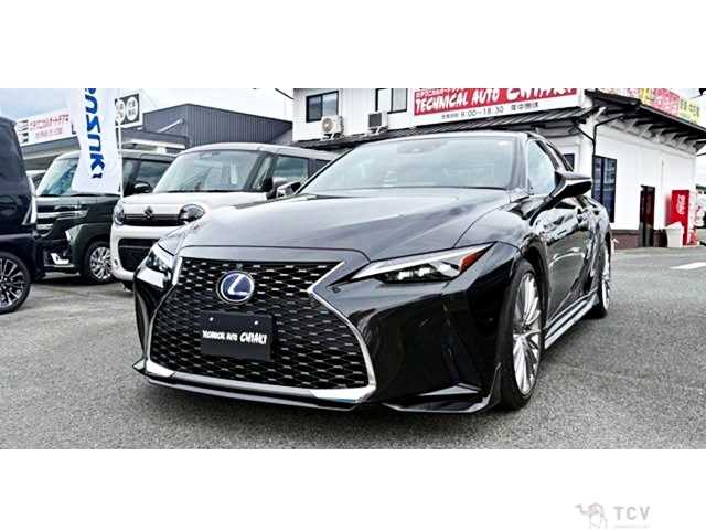 2022 Lexus IS