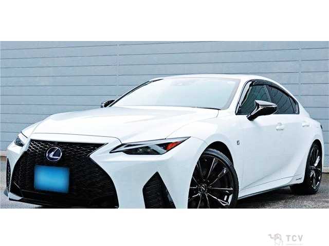 2022 Lexus IS