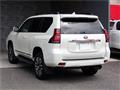 2022 Toyota Land Cruiser Prado