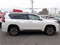 2023 Toyota Land Cruiser Prado