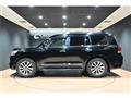 2018 Toyota Land Cruiser