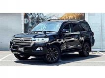 2017 Toyota Land Cruiser