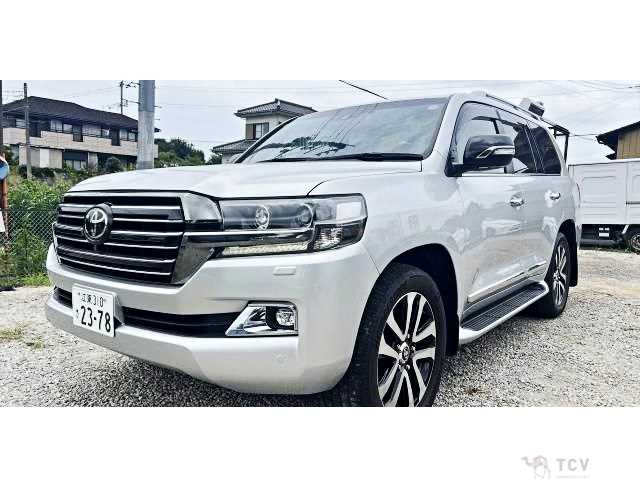 2017 Toyota Land Cruiser