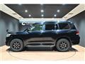 2017 Toyota Land Cruiser
