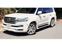 2017 Toyota Land Cruiser