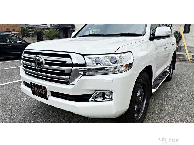 2016 Toyota Land Cruiser