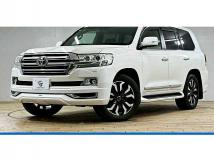 2016 Toyota Land Cruiser