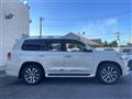 2016 Toyota Land Cruiser