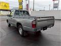 2004 Toyota Hilux