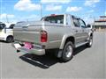 2003 Toyota Hilux