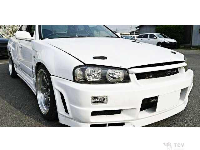 2000 Nissan Skyline