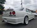 2000 Nissan Skyline