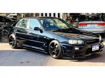 2000 Nissan Skyline