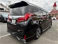 2023 Toyota Alphard