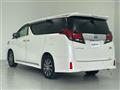 2016 Toyota Alphard Hybrid